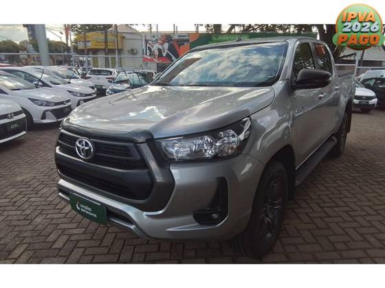 TOYOTA HILUX 2.8 D-4D TURBO DIESEL CD SR 4X4 AUTOMÁTICO